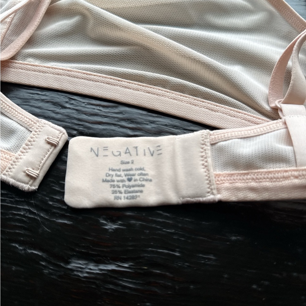 Negative Underwear Sieve bra - Picture 4 of 7